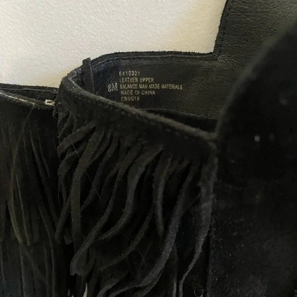 🖤sold🖤Isola Tavora Black Fringe Tall Wedge Boots Womens Size 8.5 - Picture 6 of 7